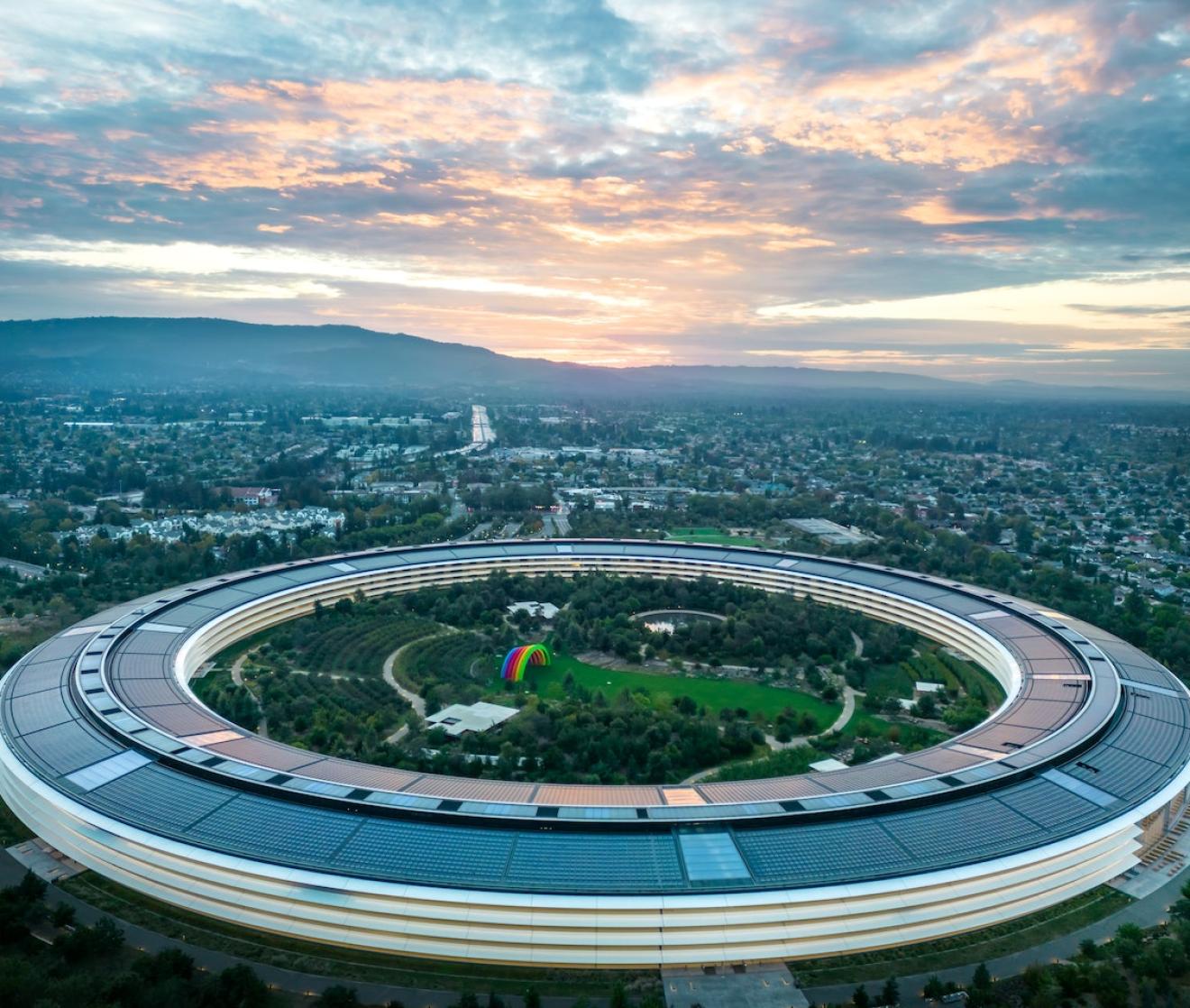 Aerial shot of Apple park in California