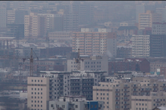 Mongolia city in smog